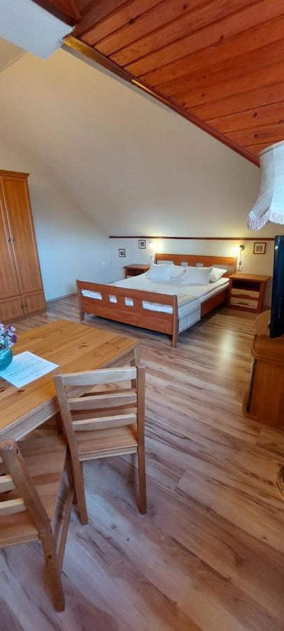 Forras Fogado Bed & Breakfast Bükkszék Bagian luar foto