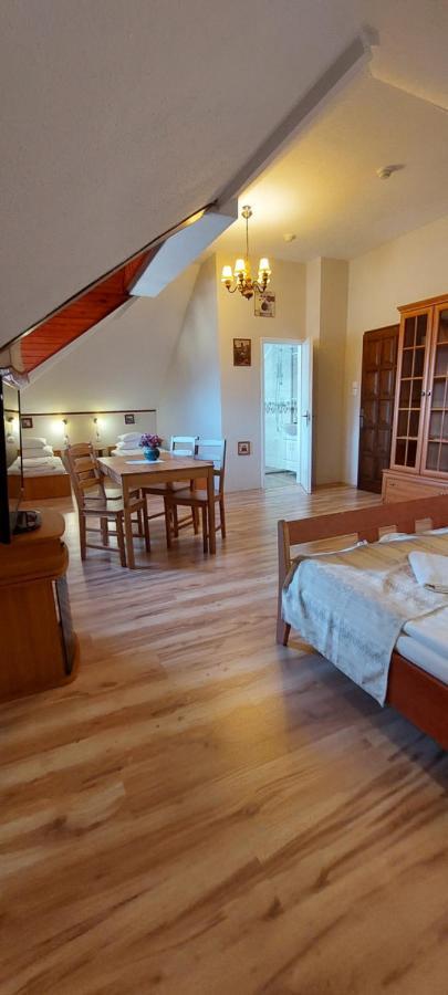 Forras Fogado Bed & Breakfast Bükkszék Bagian luar foto