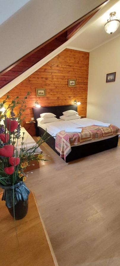Forras Fogado Bed & Breakfast Bükkszék Bagian luar foto