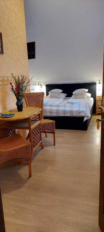 Forras Fogado Bed & Breakfast Bükkszék Bagian luar foto