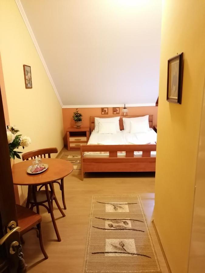 Forras Fogado Bed & Breakfast Bükkszék Bagian luar foto